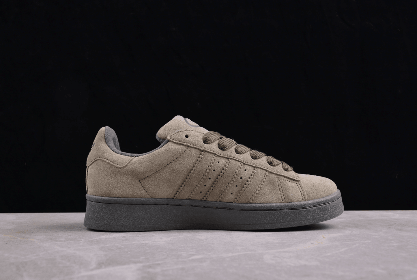 Adidas Originals Campus 00s  Verde Militar