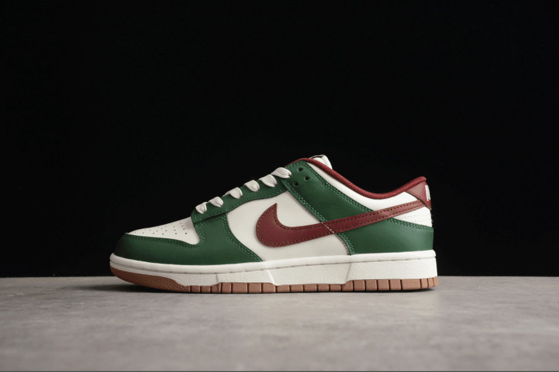 Dunk Low Gorge Green