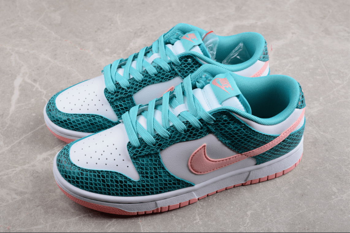 Dunk low 'Washed Teal Snakeskin'