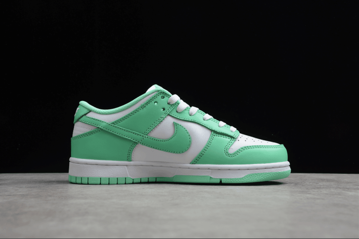 Dunk Low Green Glow