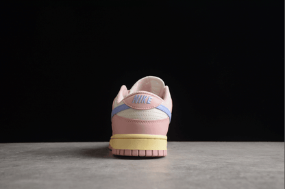 Dunk Low Bella Pink