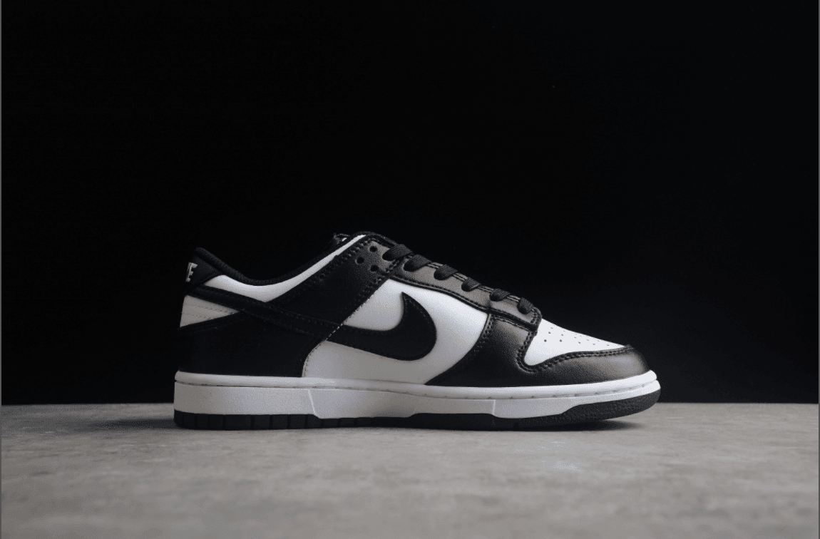 Dunk Low Panda