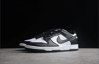 Dunk Low Panda