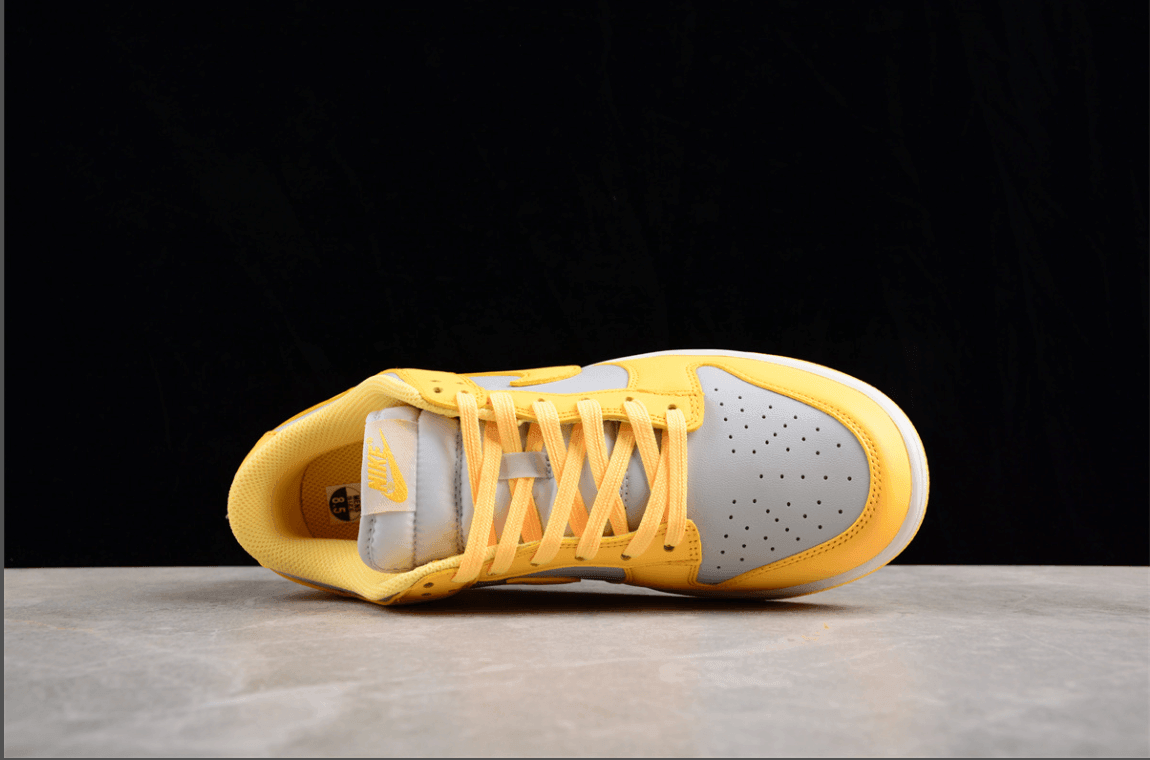 Dunk Low Citron Pulse