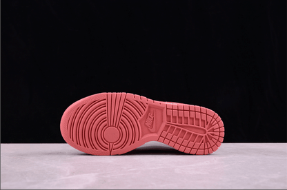 Dunk Low Retro Valentine's Day 2024