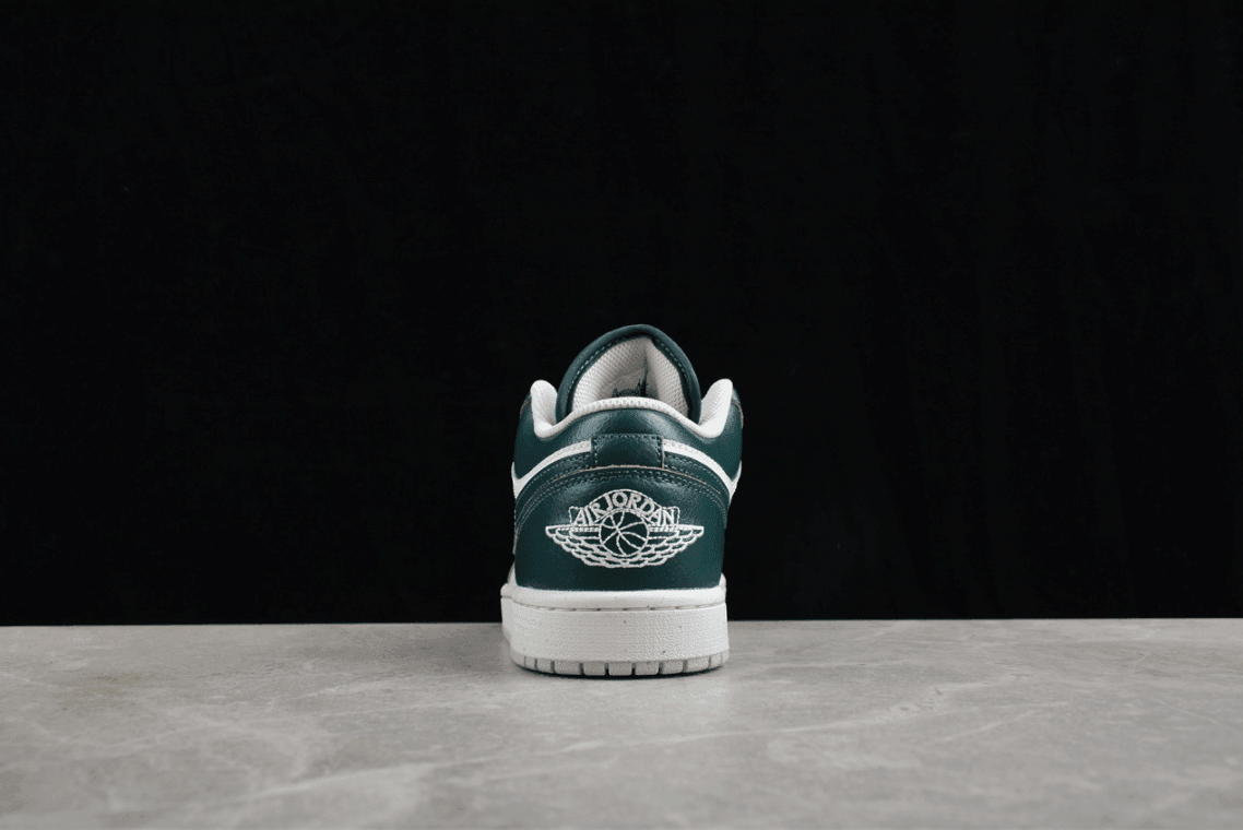 Jordan 1 Low Oxidized Green