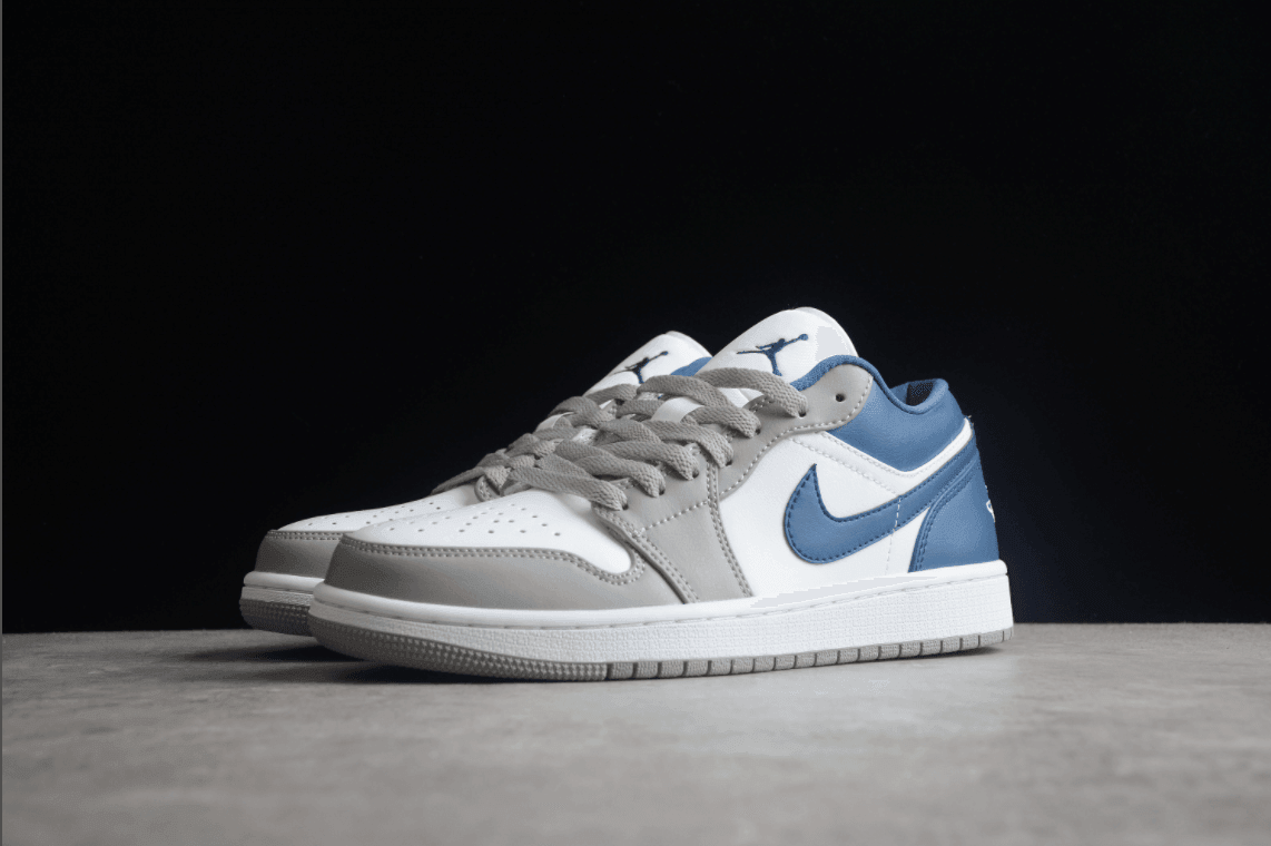 Jordan 1 Low Stealth & French Blue