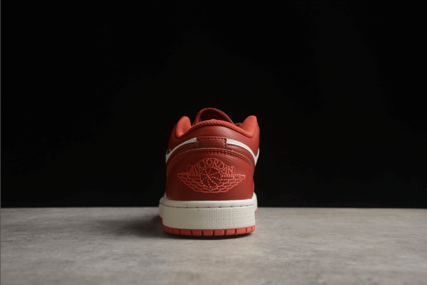 Jordan 1 low Dune Red Lobster