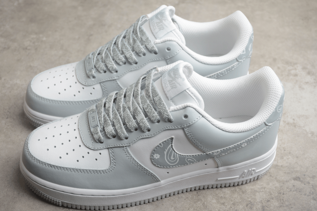 Air Force 1 '07 Low Cashew Flower Grey White